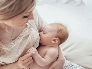 شیر دادن بعد از پروتز سینه